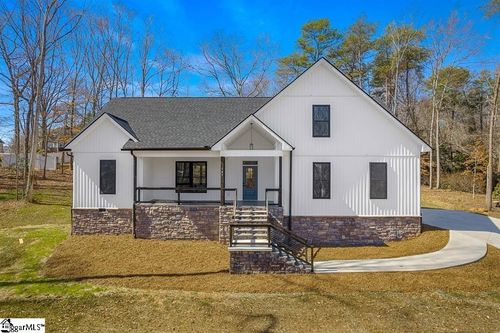 107 Bentwood Ln, Pickens, SC, 29671-9449 | Card Image