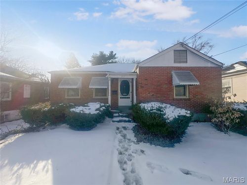 237 S Barat Ave, Ferguson, MO, 63135-2121 | Card Image