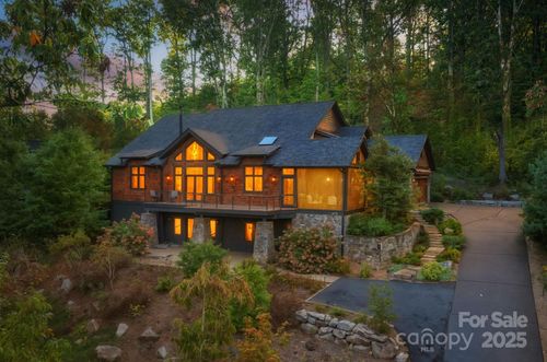 16 Faulkner Ave, Asheville, NC, 28805-0004 | Card Image