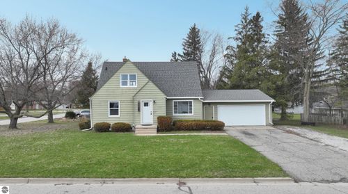 1524 Ridge Rd, Mt Pleasant, MI, 48858-4139 | Card Image
