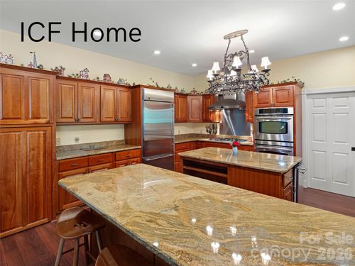 79 Ward Rd, Maggie Valley, NC, 28751-7797 | Card Image