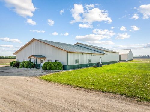 11635 Wange Rd, CAPRON, IL, 61012-9640 | Card Image