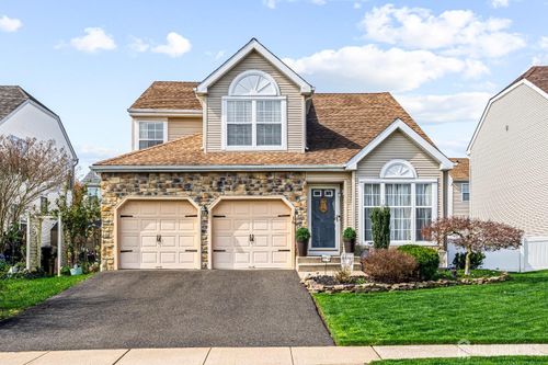 16 Dryden Dr, Burlngtn Twp, NJ, 08016-4236 | Card Image