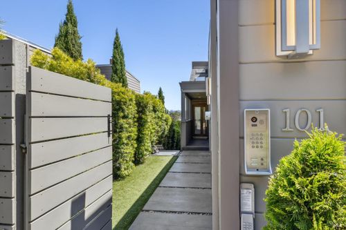 101 Lincoln Drive, Sausalito, CA, 94965 | Card Image
