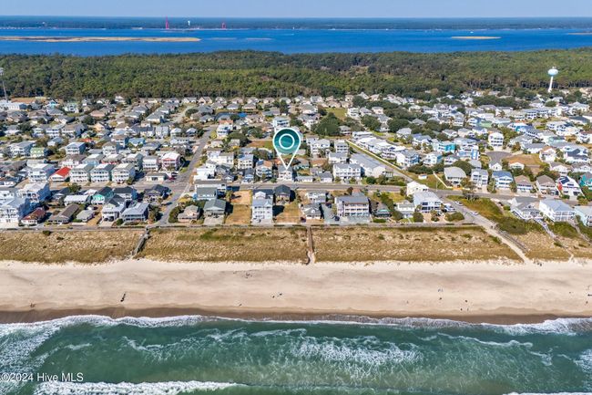 317 Fort Fisher Blvd N, House other with 3 bedrooms, 3 bathrooms and null parking in Kure Beach NC | Image 70
