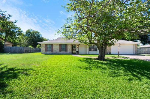 313 Wesley, Corsicana, TX, 75110 | Card Image