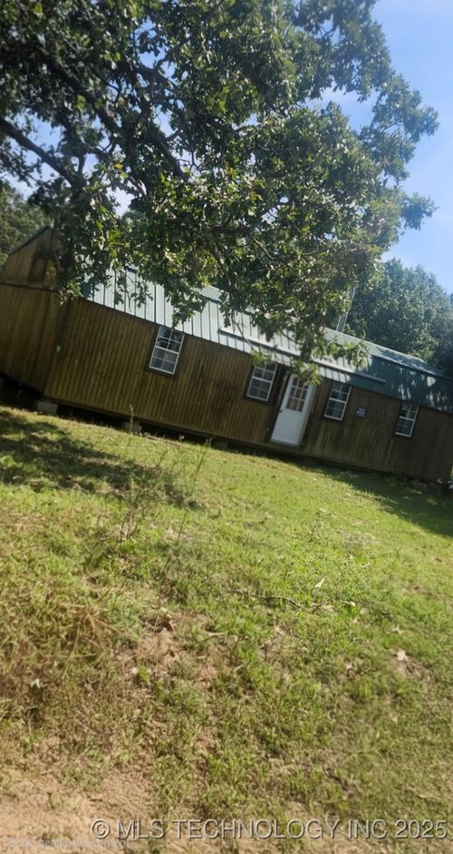 5575 Rizley Rd, Okmulgee, OK, 74447-8002 | Card Image