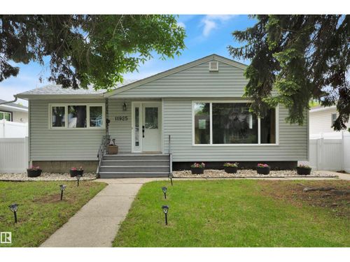 11925 37 St Nw, Edmonton, AB, T5W2B9 | Card Image