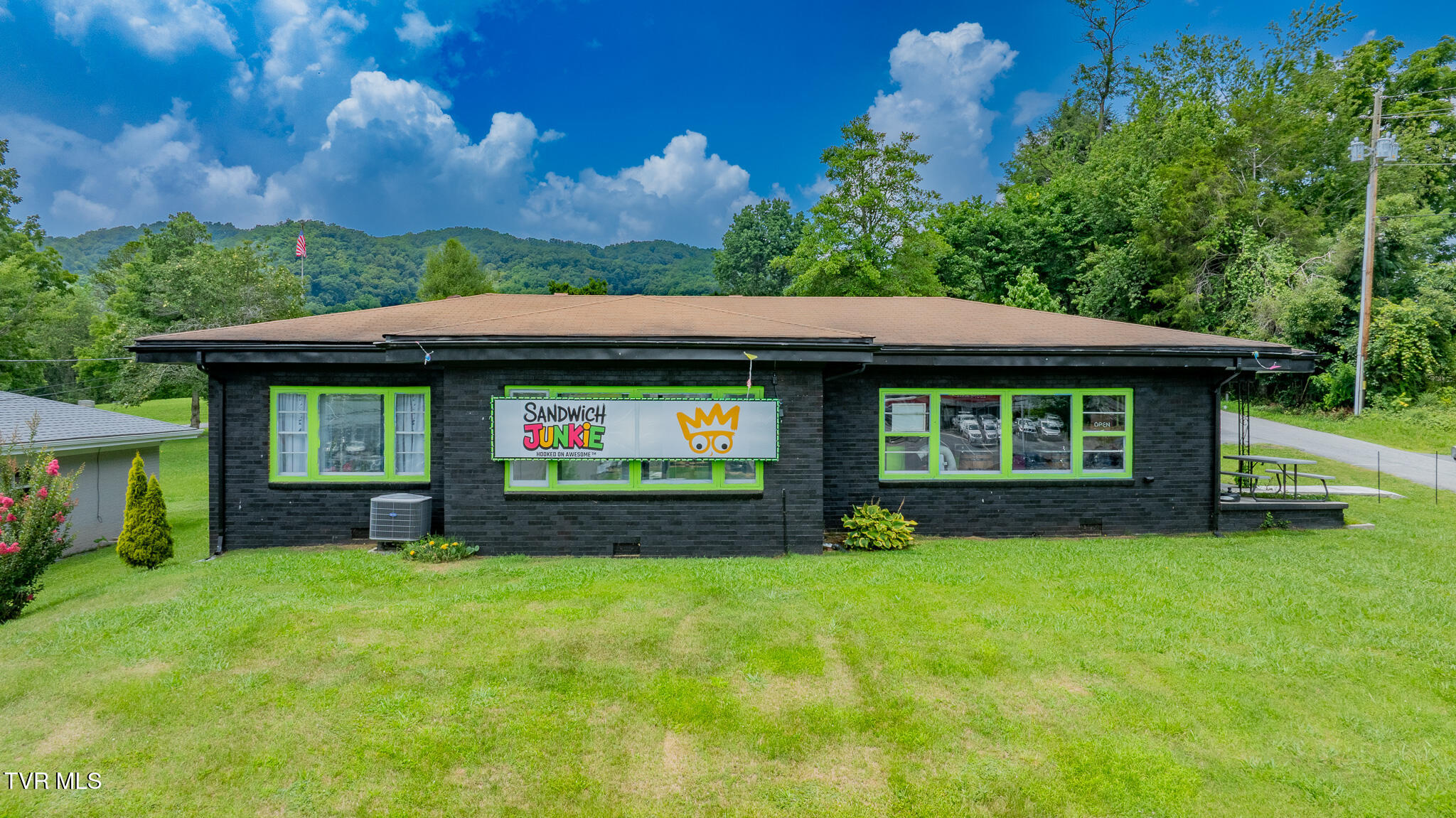 1840 Volunteer Pkwy, Bristol, TN 37620
