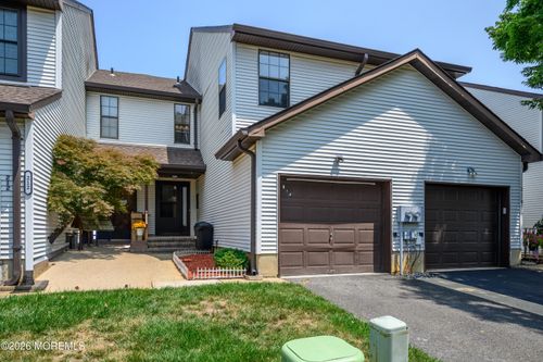 21-3-213 Longwood Dr, Englishtown, NJ, 07726 | Card Image
