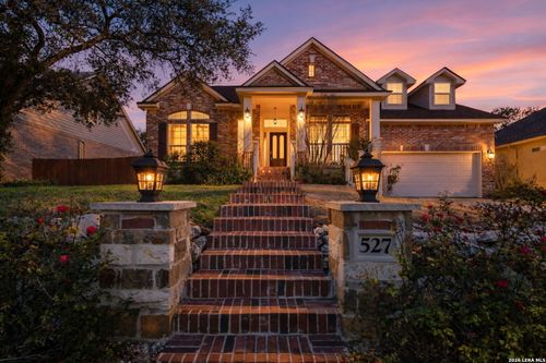 527 Mesa Rdg, San Antonio, TX, 78258-4817 | Card Image