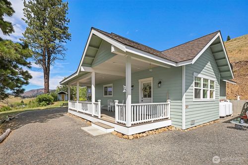 2080 Bettas Rd, Cle Elum, WA, 98922-6301 | Card Image