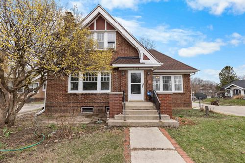 1403 Post Ave, Rockford, IL, 61103-6222 | Card Image
