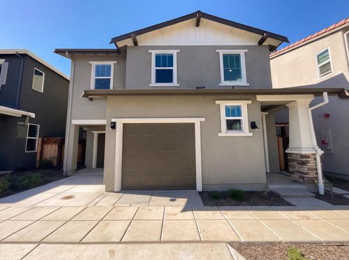 441 N Paso Robles Dr, Tracy, CA, 95391-8403 | Card Image