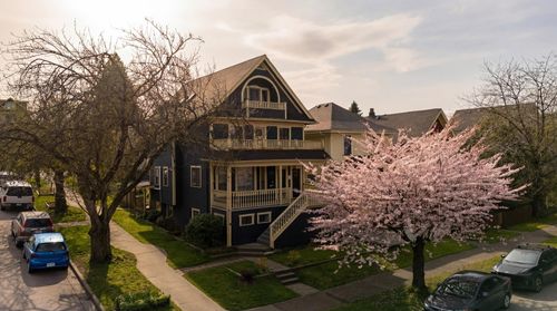 796 E 13th Avenue, Vancouver, BC, V5T2L3 | Card Image