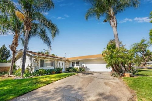 23000 Lull St, Canoga Park, CA, 91304-5148 | Card Image