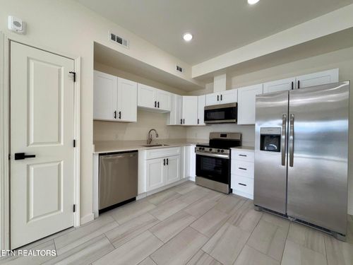 501-129 Sugarfoot Way, Pigeon Forge, TN, 37863-6201 | Card Image