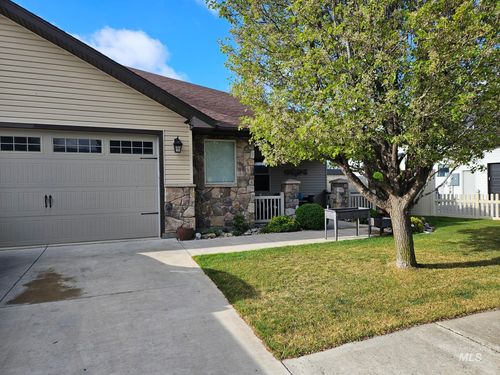 805 Woodland St, Rupert, ID, 83350-5072 | Card Image