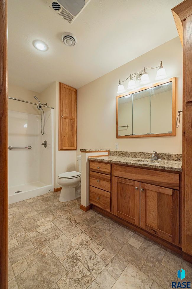 284 7th St, Townhouse with 2 bedrooms, 2 bathrooms and null parking in Westbrook MN | Image 18