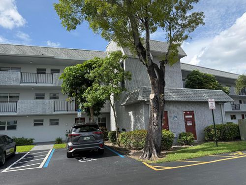 a206-8105 Nw 61st St, TAMARAC, FL, 33321-4219 | Card Image