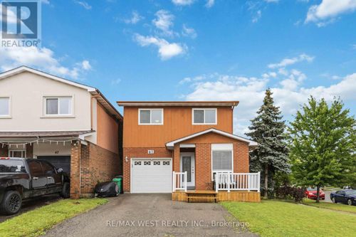 41 Winterfold Dr, Brampton, ON, L6V3S8 | Card Image
