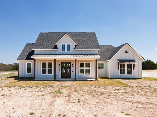 305 Willow Oak Dr, Goldthwaite, TX, 76844-2143 | Card Image
