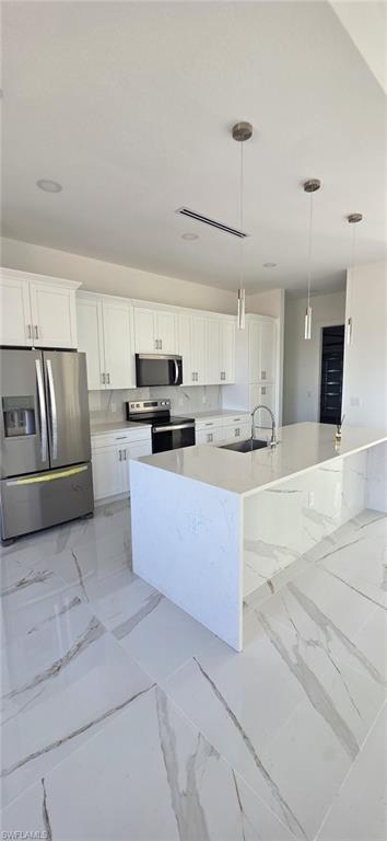 Residential in LEHIGH ACRES 3