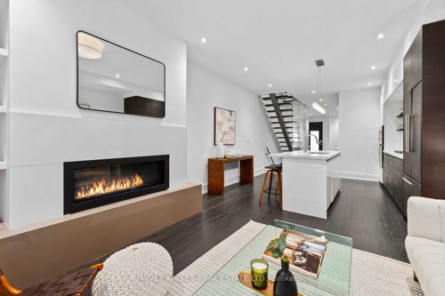 5A Sylvan Ave, Toronto, ON, M6H0C4 | Card Image