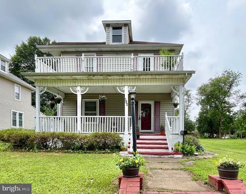 644 E Front St, Florence, NJ, 08518-1513 | Card Image