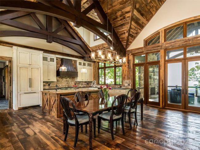 93 N Snow Ridge Dr, House other with 5 bedrooms, 7 bathrooms and null parking in Hendersonville NC | Image 27