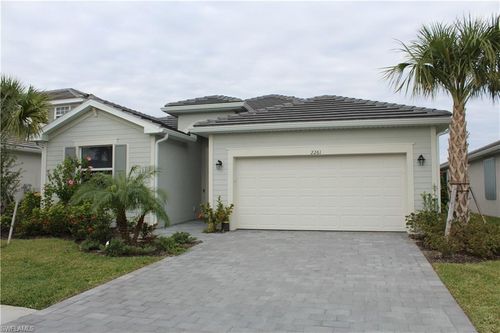 2261 Avocado Ln, Naples, FL, 34120-5735 | Card Image