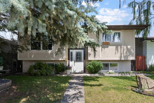 60 Dover Meadow Close Se, Calgary, AB, T2B2E2 | Card Image