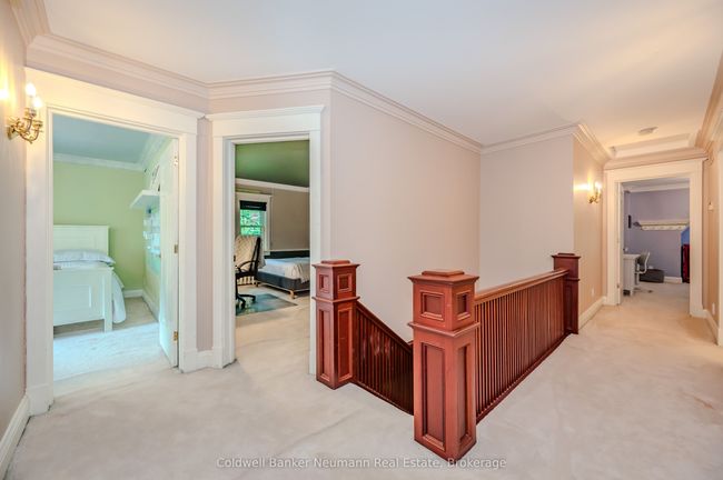 35 Queen St, House other with 7 bedrooms, 4 bathrooms and 2 parking in Guelph ON | Image 24