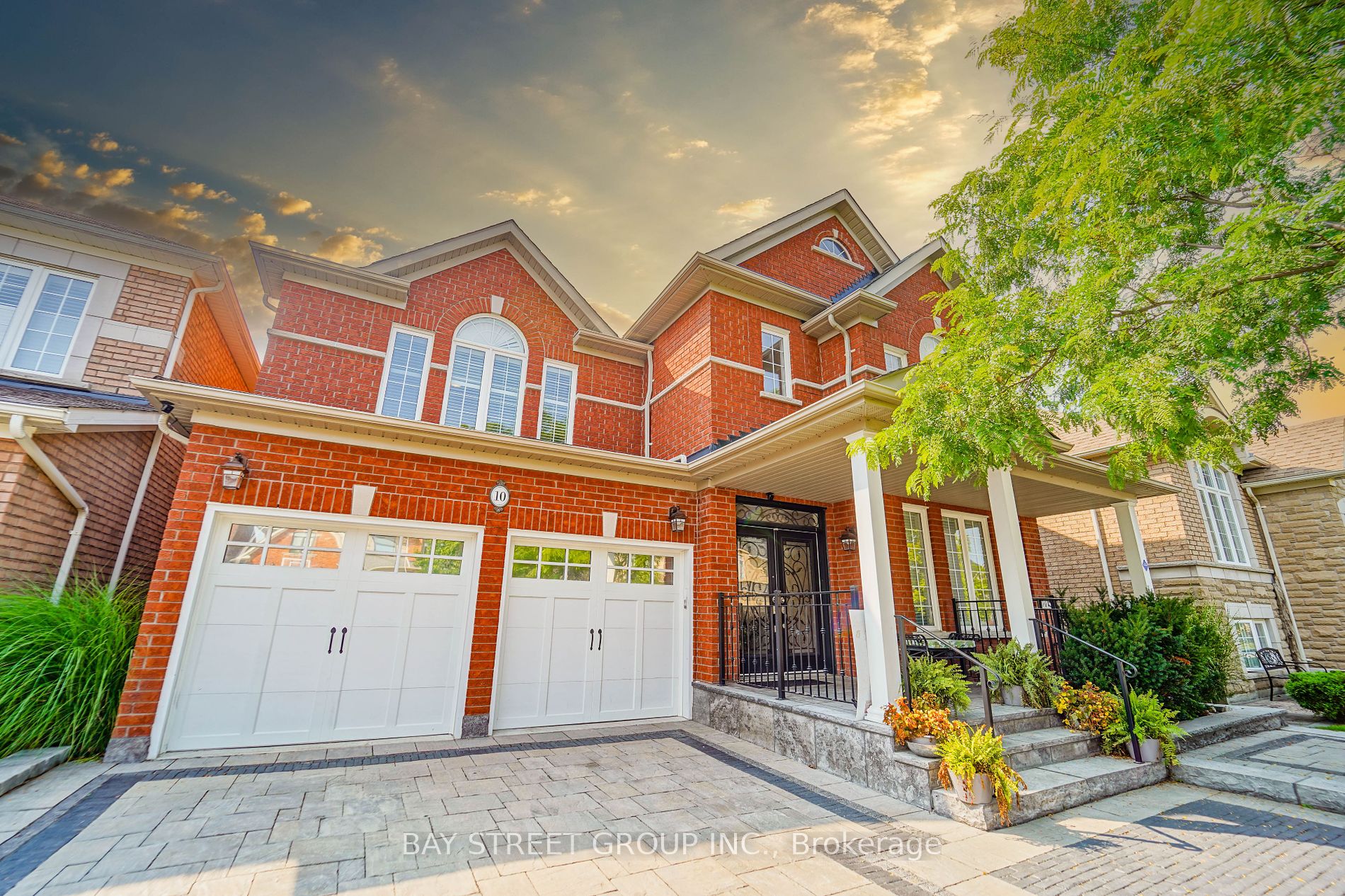 10 Morland Cres, For Sale in Aurora eXp Realty