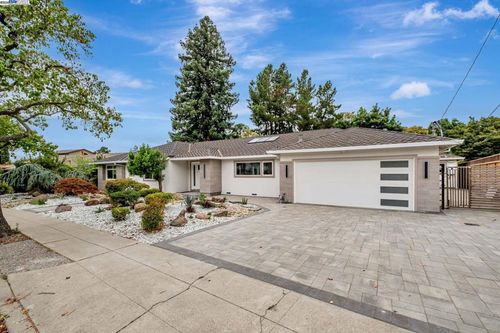 41511 Chadbourne Dr, Fremont, CA, 94539-4645 | Card Image