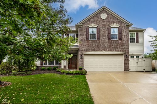 10305 Alto Ct, Noblesville, IN, 46060-7952 | Card Image