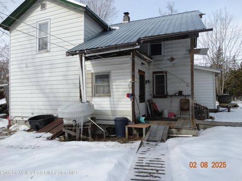 840 Clove Rd, Cobleskill, NY, 12043-6713 | Card Image