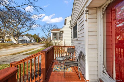 22074 Nevada Ave, Eastpointe, MI, 48021-2336 | Card Image