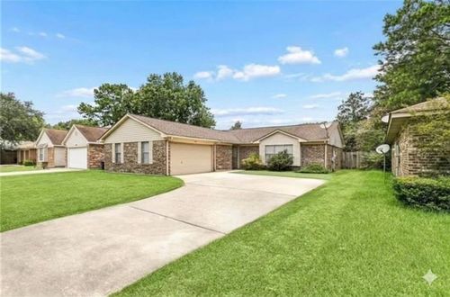 314 Portsmouth Dr, Slidell, LA, 70460-8428 | Card Image