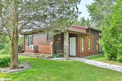 1156 Christian Rd, Bloomfield, ON, K0K1G0 | Card Image