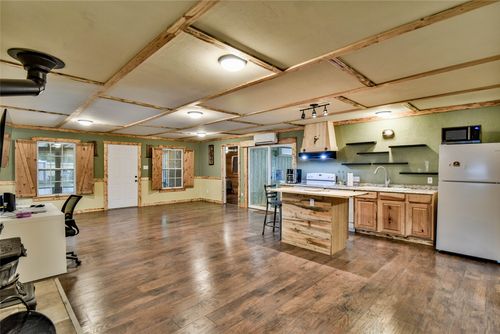 5711 Flint Dr, Granbury, TX, 76048-3206 | Card Image