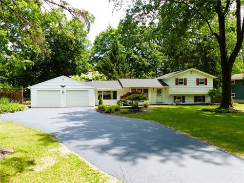 684 Marsh Rd, Pittsford, NY, 14534-3334 | Card Image
