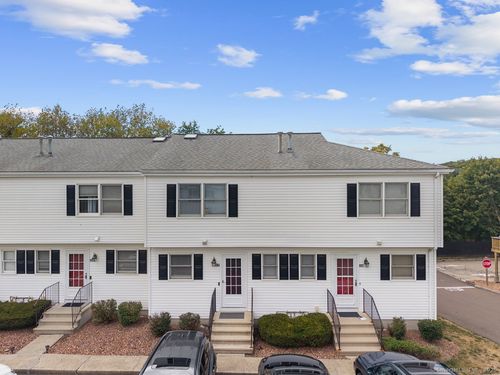 17-17 Commodore Cmns, Derby, CT, 06418-2149 | Card Image