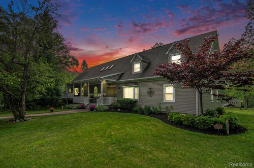61995 Mount Vernon Rd, Washington Township, MI, 48094-1028 | Card Image