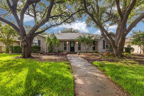 7422 Foxworth Dr, Dallas, TX, 75248-3038 | Card Image