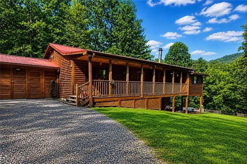 711 Arp Rd, Mineral Bluff, GA, 30559-2526 | Card Image