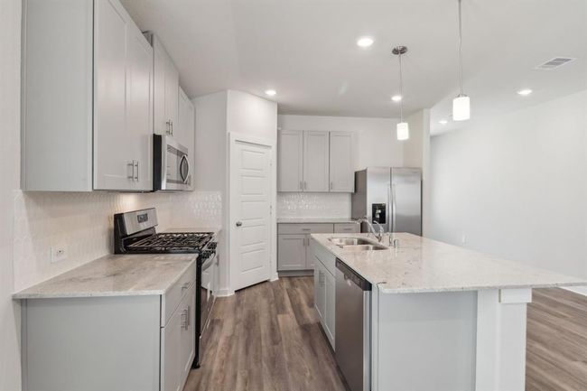 1462 Waggoner Ranch Trl, House other with 3 bedrooms, 2 bathrooms and 2 parking in Conroe TX | Image 12