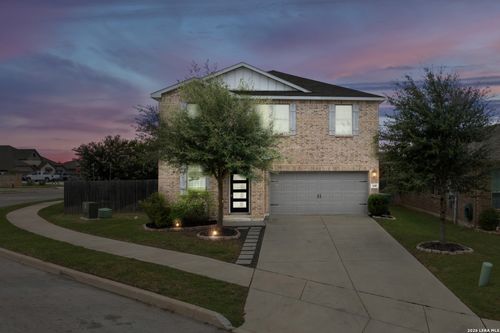 100 Clarendon, Boerne, TX, 78015-2111 | Card Image
