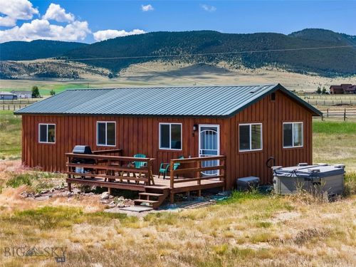 30 Hayfield Loop Trl, Ennis, MT, 59729-9154 | Card Image