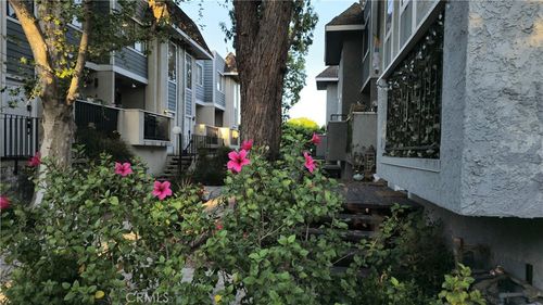 3-9140 Burnet Ave, North Hills, CA, 91343-6605 | Card Image